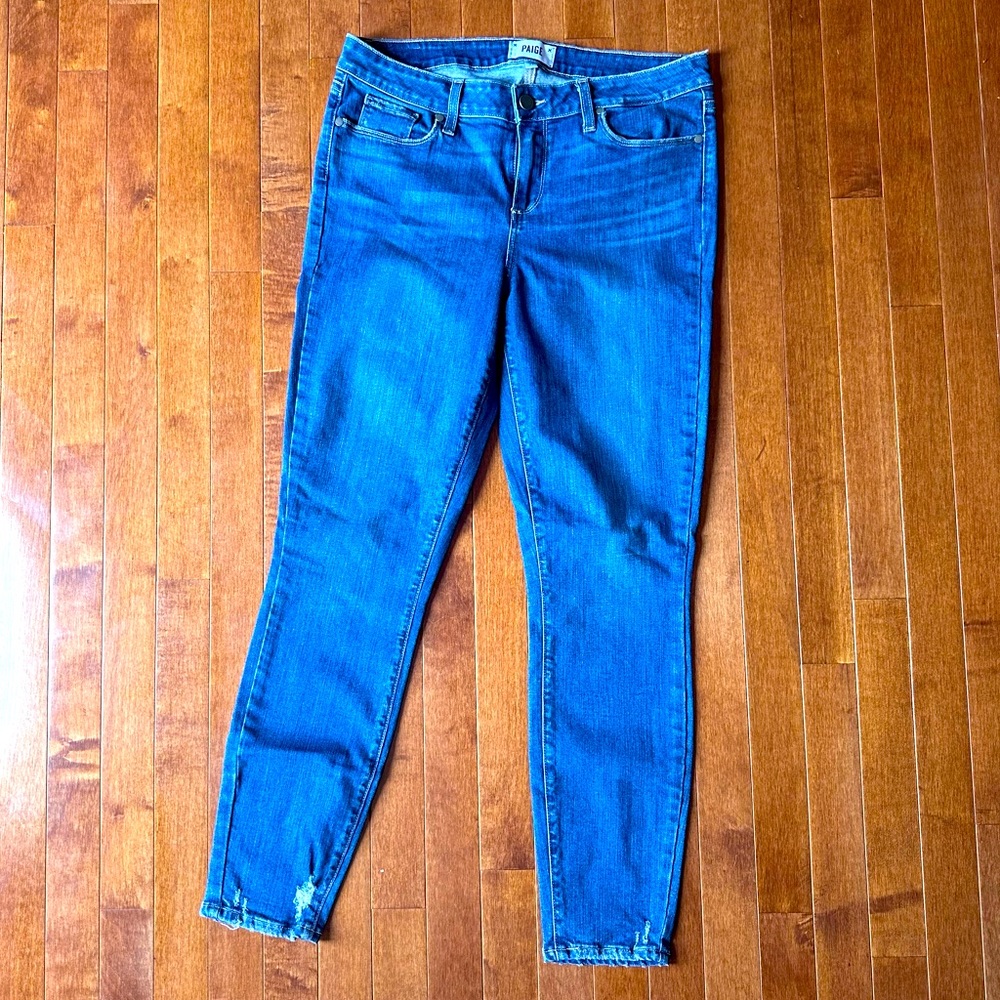 PAIGE Denim Verdugo Ankle Skinny in Size 31